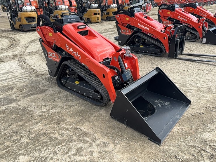 2026-kubota-scl1000-image-2