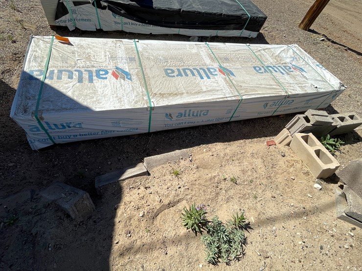 #4341-•-(appx.-308-pieces)-allura-6-¼"-primed-fiber-cement-smooth-lap-siding-image-3