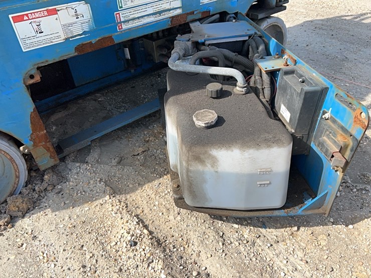 genie-gs1930-image-11