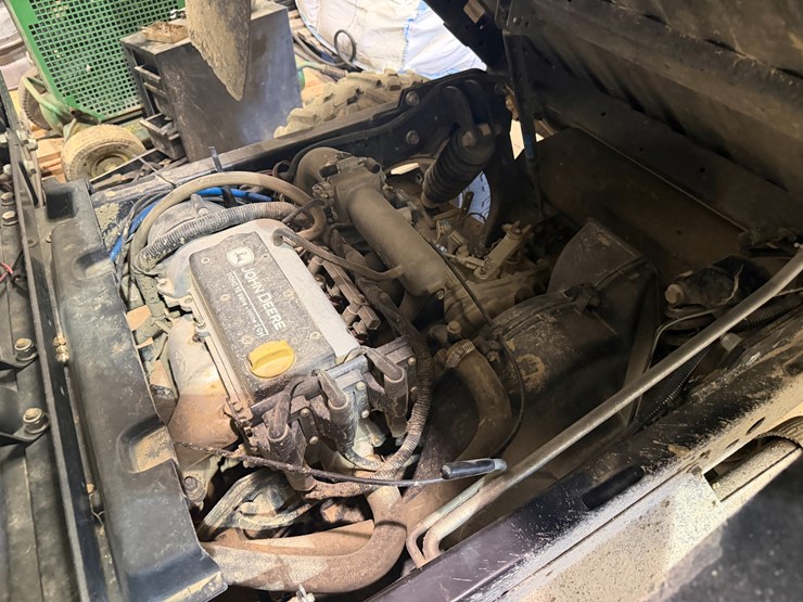 john-deere-gator-image-36