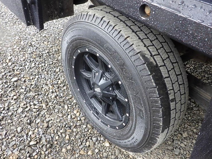 2006-chevrolet-silverado-2500hd-image-21