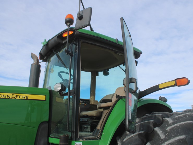 2009-john-deere-8330-image-77