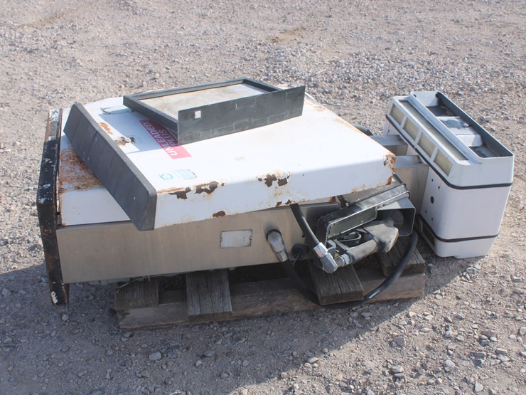 #3018-•-antique-fuel-pump-image-4