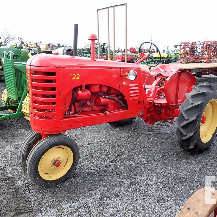 MASSEY-HARRIS 22