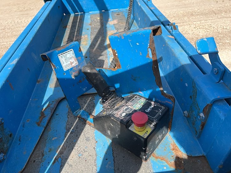 genie-gs1930-image-6