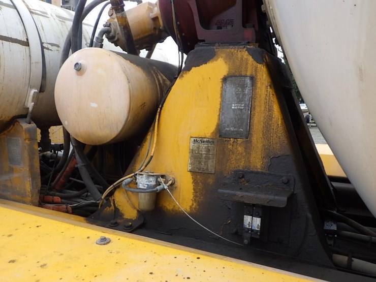 2006-peterbilt-357-image-11