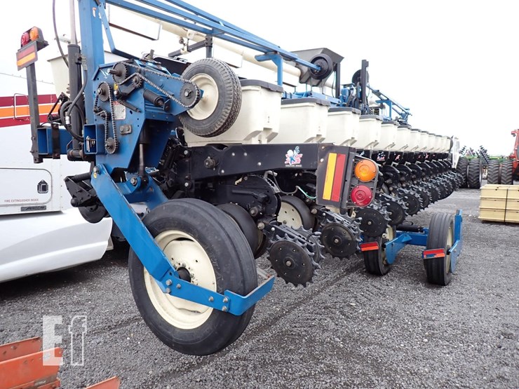 kinze-3600-image-8