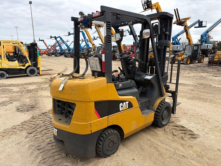 2021-caterpillar-2c6000-image-6