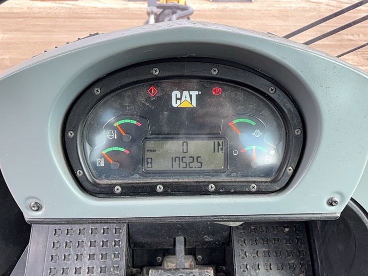 caterpillar-963d-image-22