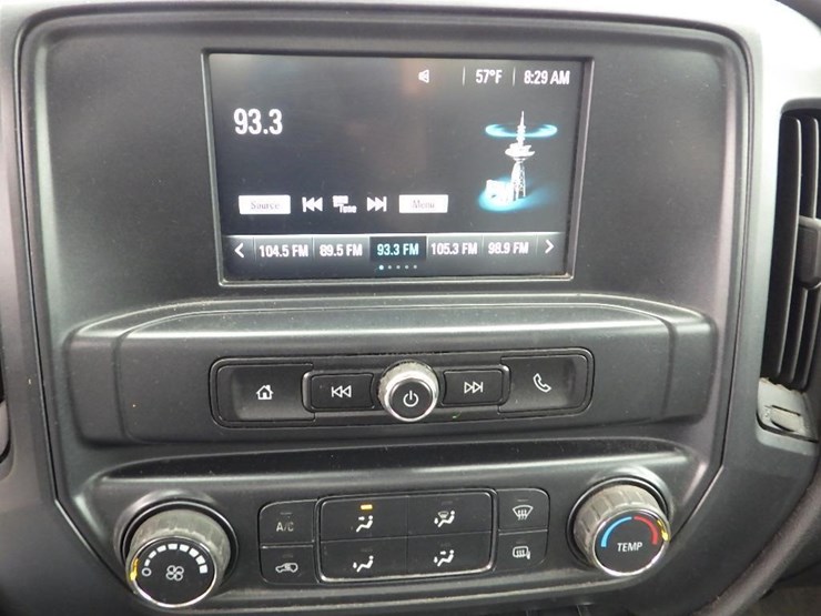 2017-chevrolet-2500-image-33