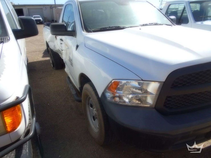 2020-dodge-1500-image-1