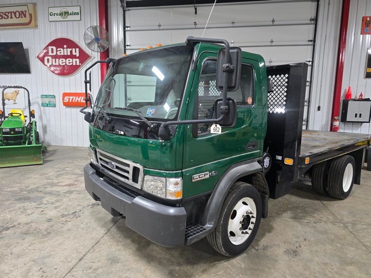 2007-ford-lcf-image-9