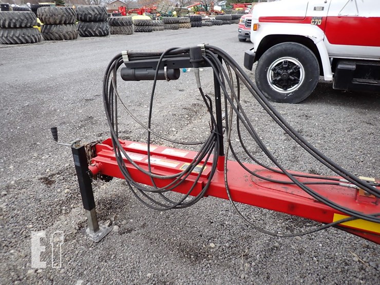 case-ih-330-image-13