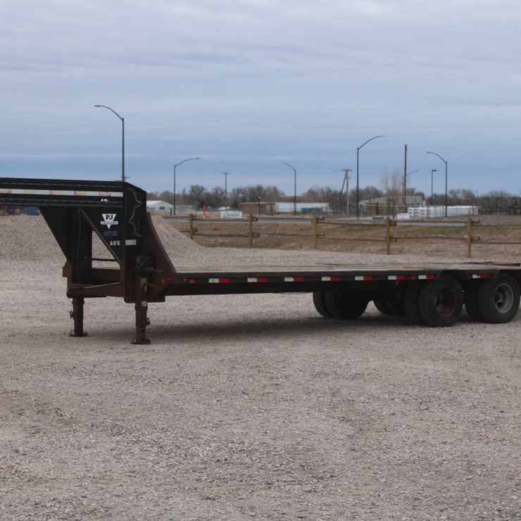 2004 PJ FLATBED
