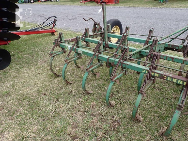 john-deere-c10-image-4