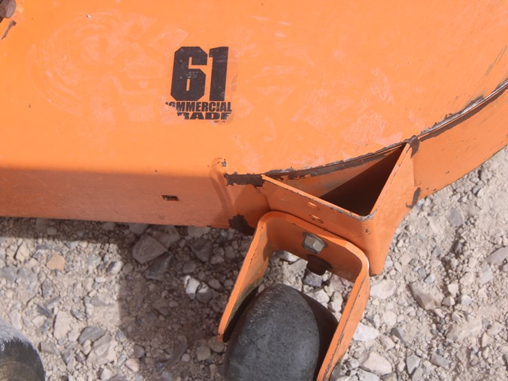 #1092-•-2010-scag-freedom-z-lawn-mower-image-16