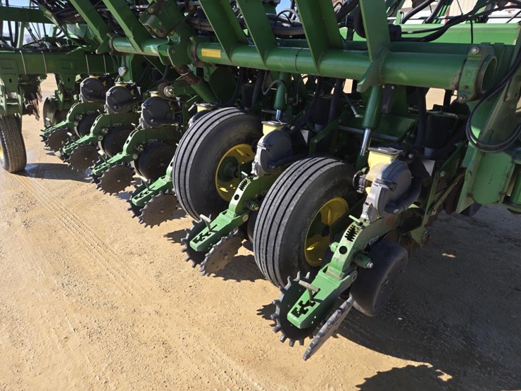 john-deere-1790-image-5