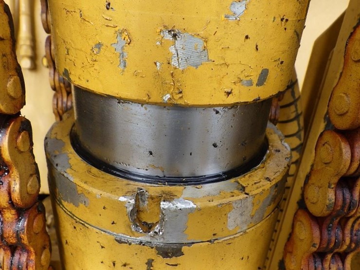 caterpillar-v50b-image-21