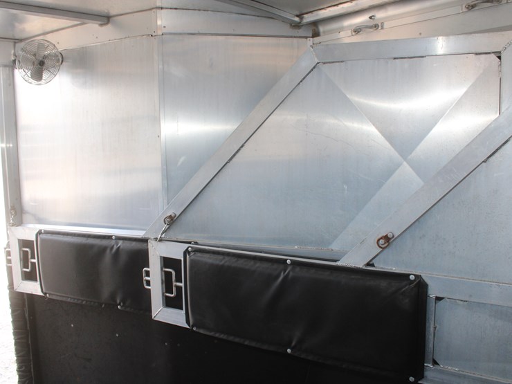 #3020-•-1995-soft-touch-horse-trailer-with-living-quarters-image-46