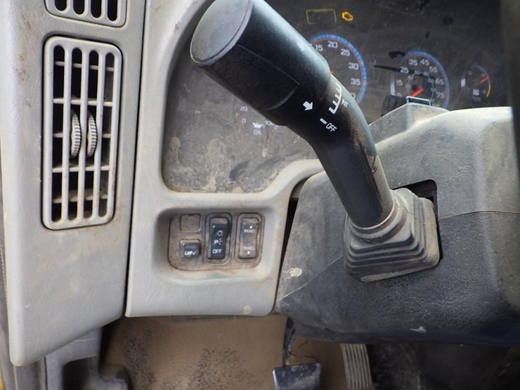 2011-international-durastar-4300-image-28