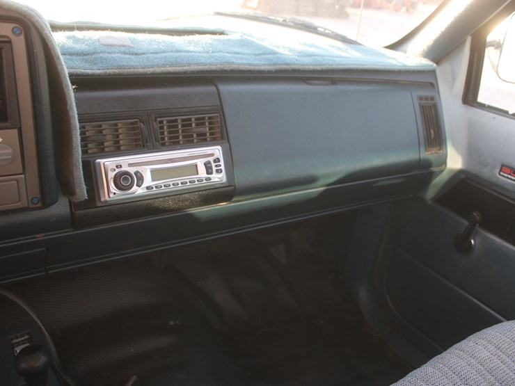 #3038-•-1992-gmc-seirra-single-cab-pickup-image-53