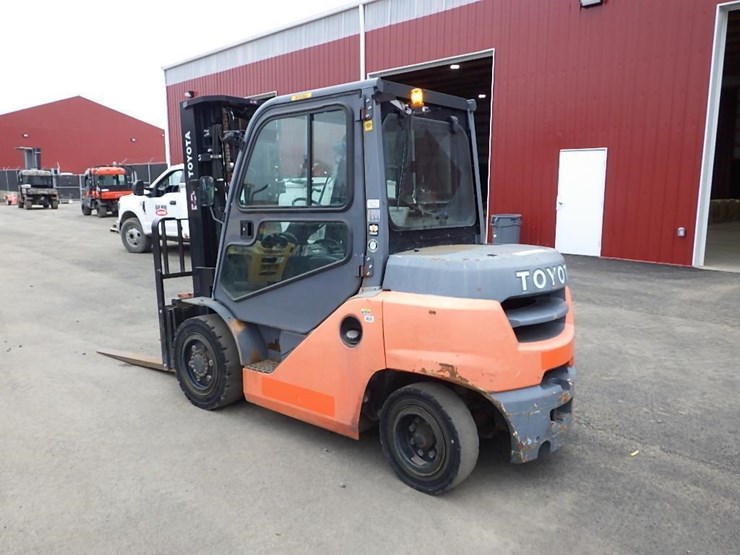 toyota-8fd35u-image-7