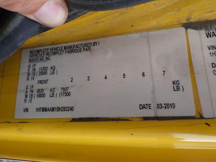 2011-international-durastar-4300-image-39