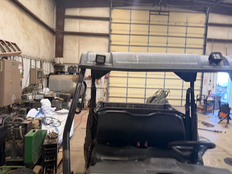 john-deere-gator-image-29