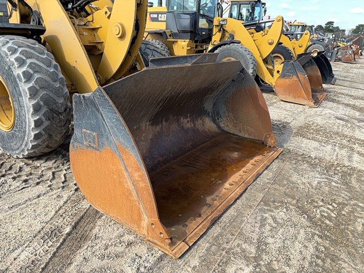 2018-caterpillar-938m-image-11