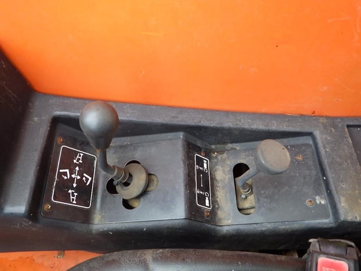 2013-jlg-g9-43a-image-26