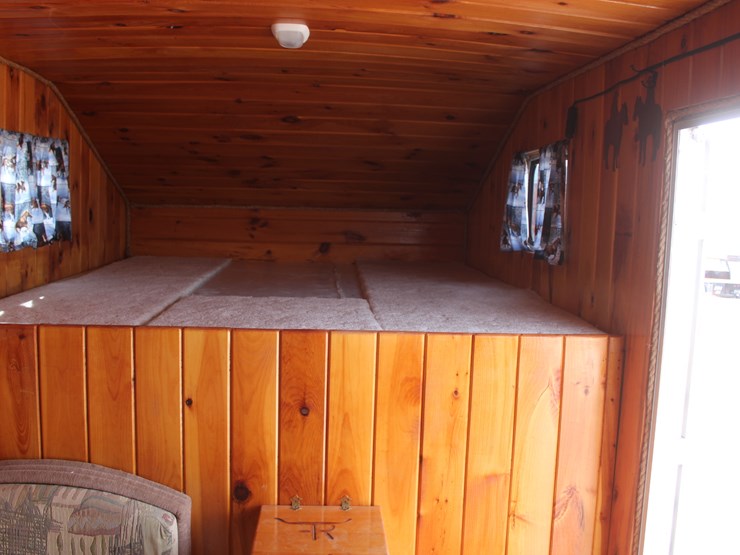 #3020-•-1995-soft-touch-horse-trailer-with-living-quarters-image-22