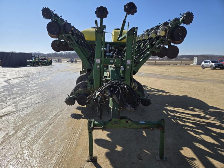 john-deere-1790-image-18