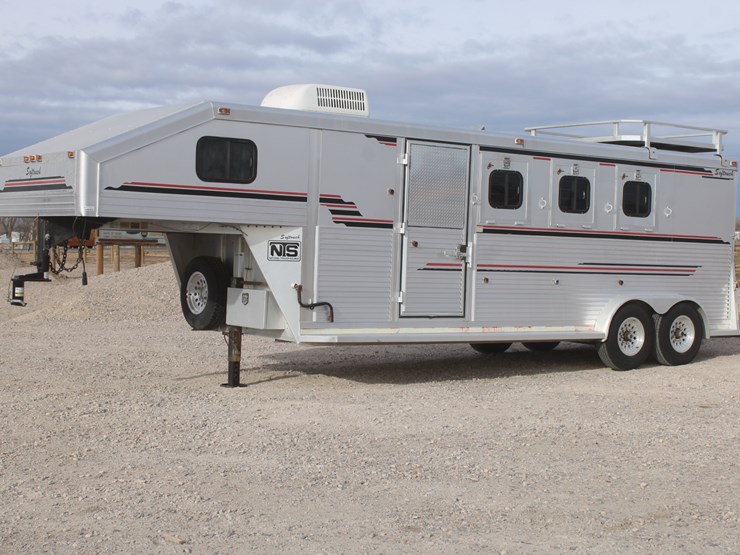 #3020-•-1995-soft-touch-horse-trailer-with-living-quarters-image-54