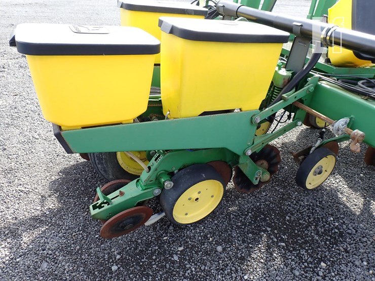 john-deere-1770-image-11