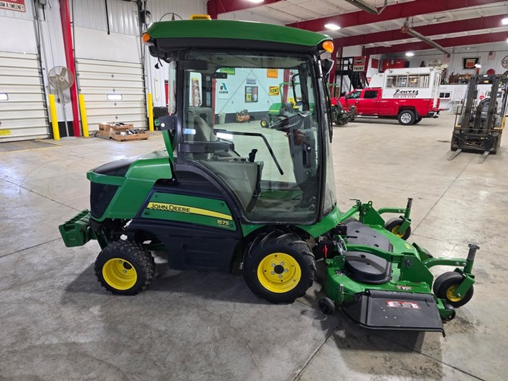 2015-john-deere-1575-image-6