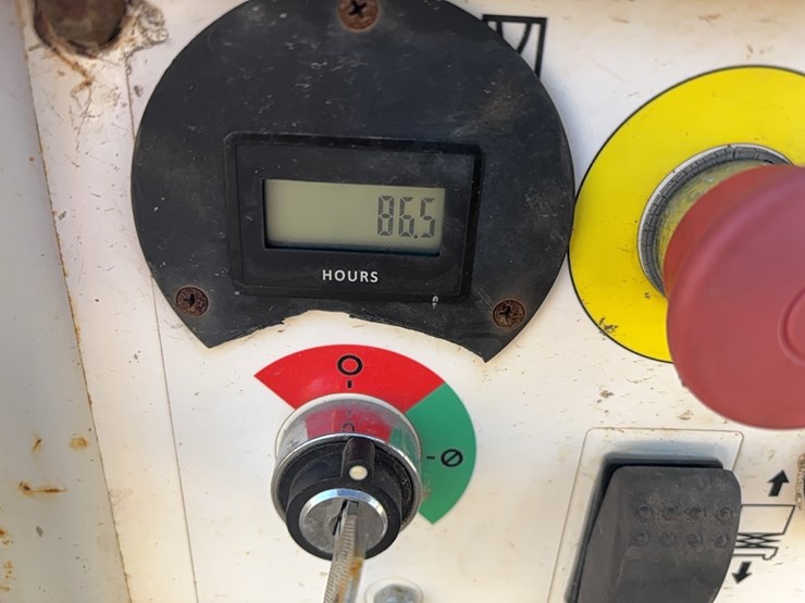 2016-hy-brid-lifts-hb-1430-image-7