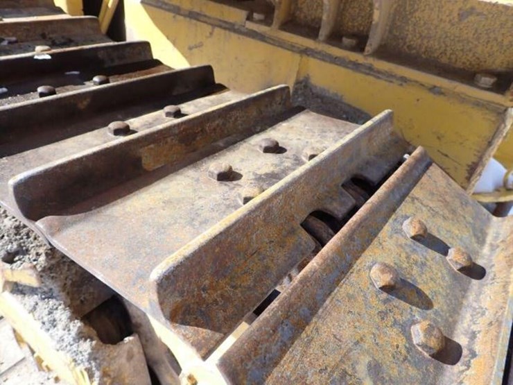 1998-komatsu-d21a-image-8