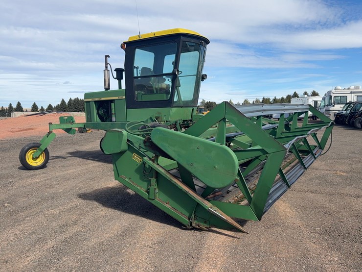 john-deere-2320-image-4