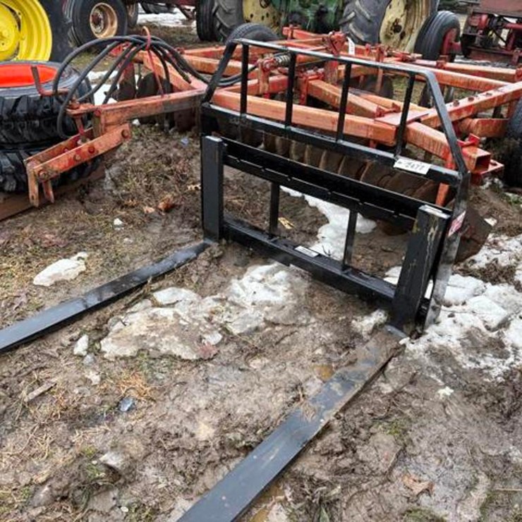 Kivel 48in Pallet Fork Attachment