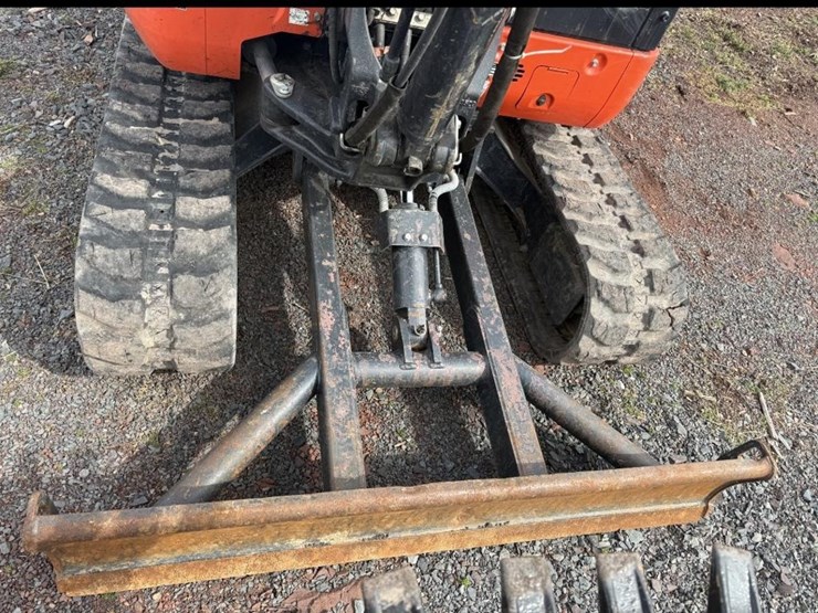 2024-kubota-kx040-4-image-6