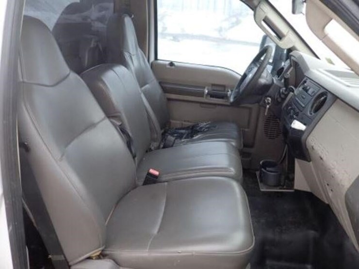 2010-ford-f250-image-24