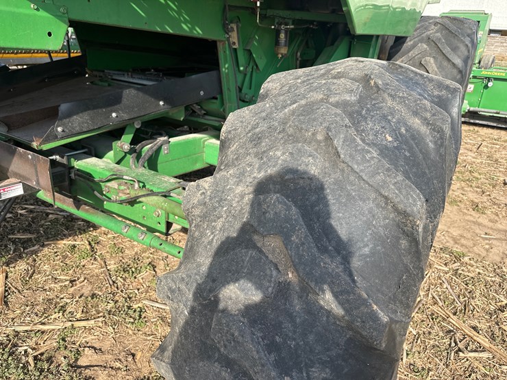 1992-john-deere-9500-image-17