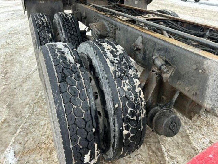 2017-western-star-4700-image-65