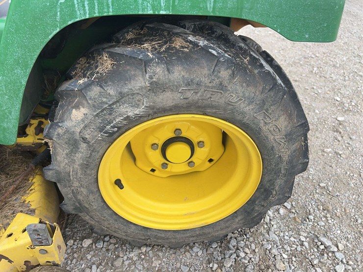 john-deere-345-image-25