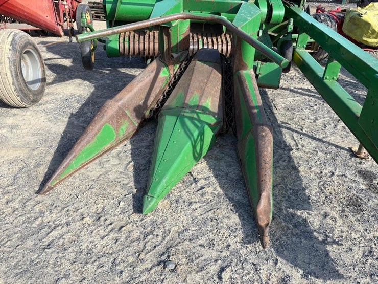 john-deere-2950-image-4