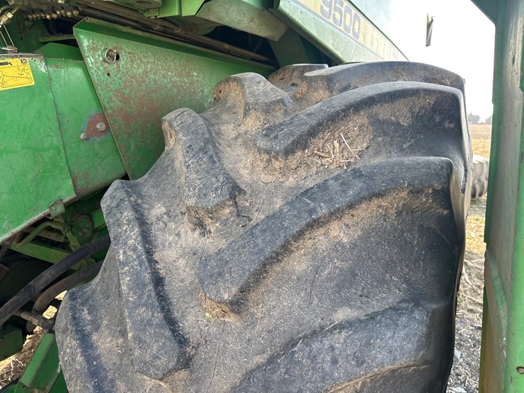 1992-john-deere-9500-image-3