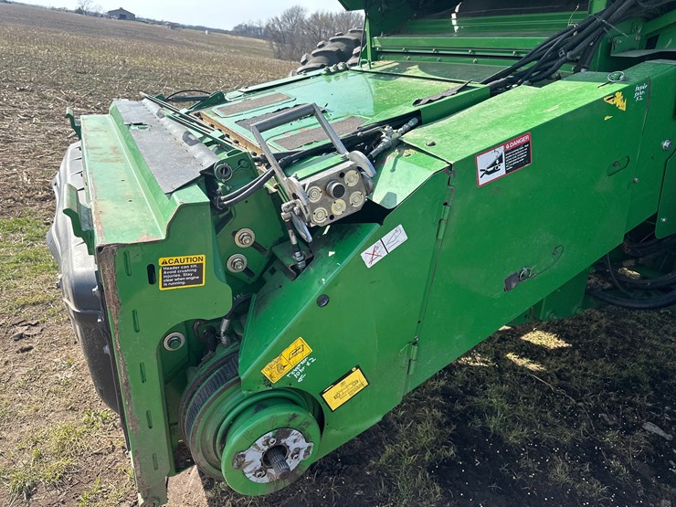 2008-john-deere-9670-sts-image-2