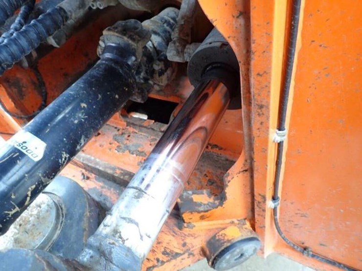 2013-doosan-dl550-3-image-71