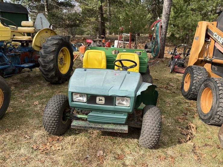 john-deere-gator-image-2