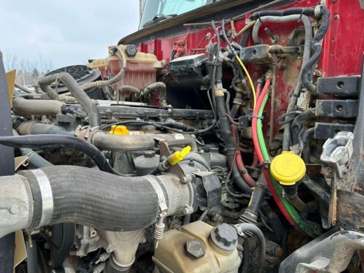 2017-western-star-4700-image-26